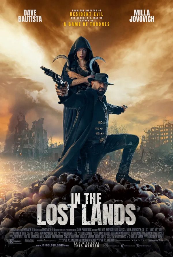 In the Lost Lands Jovovich y Bautista luchan contra demonios en lo último de Paul W.S. Anderson